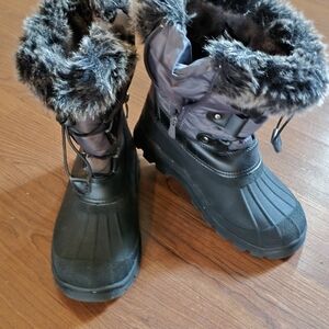 3M Thinsulate Black and Gray Winter Boots Waterproof Fur-Lined
